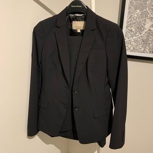 Banana Republic Long and Lean washable Wool-Blend Suit -3pc